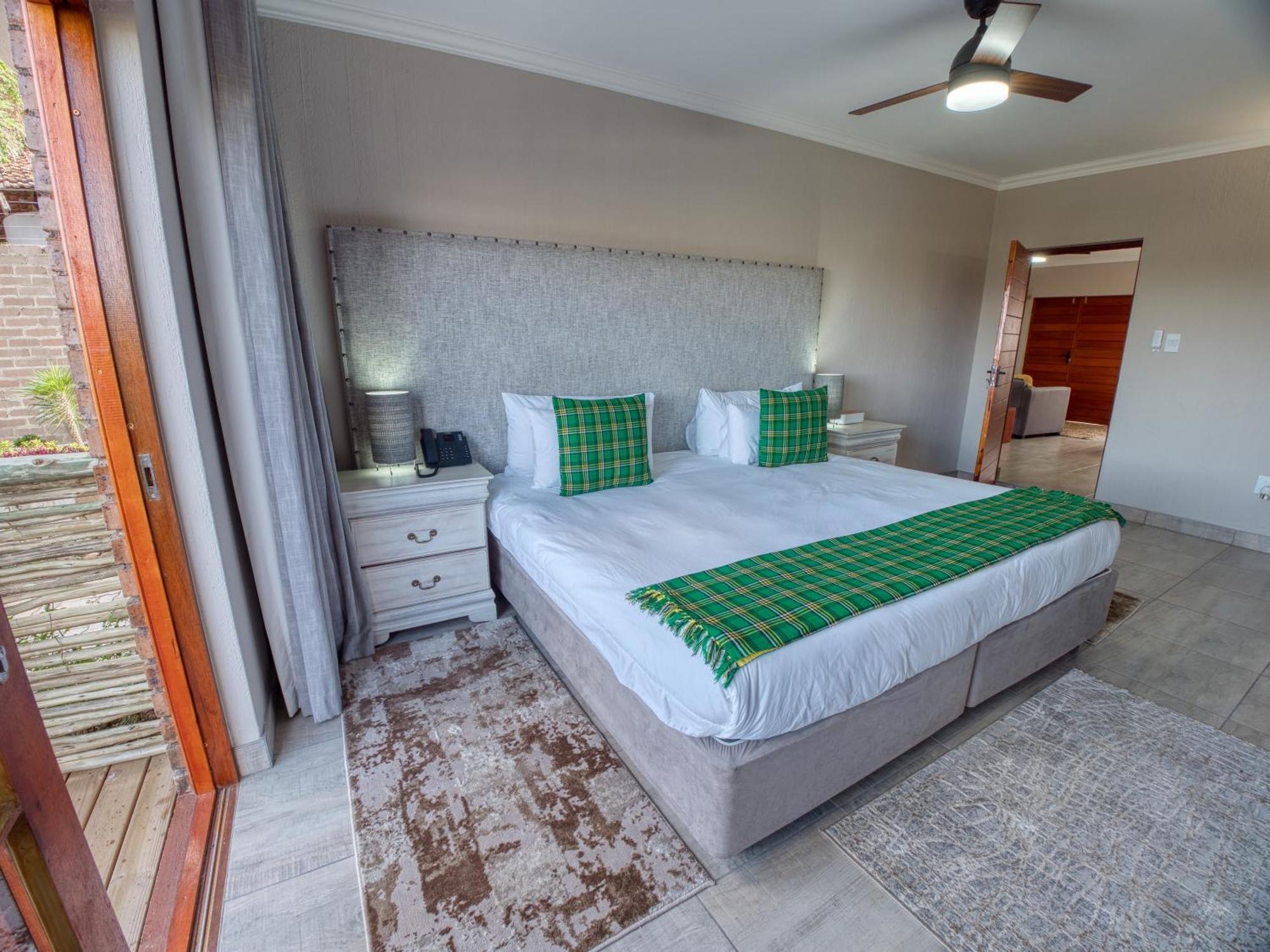 Tembo Guest Lodge Хейзивью Экстерьер фото