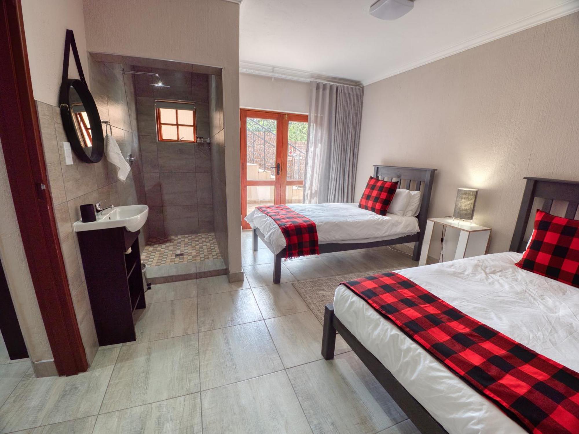 Tembo Guest Lodge Хейзивью Экстерьер фото